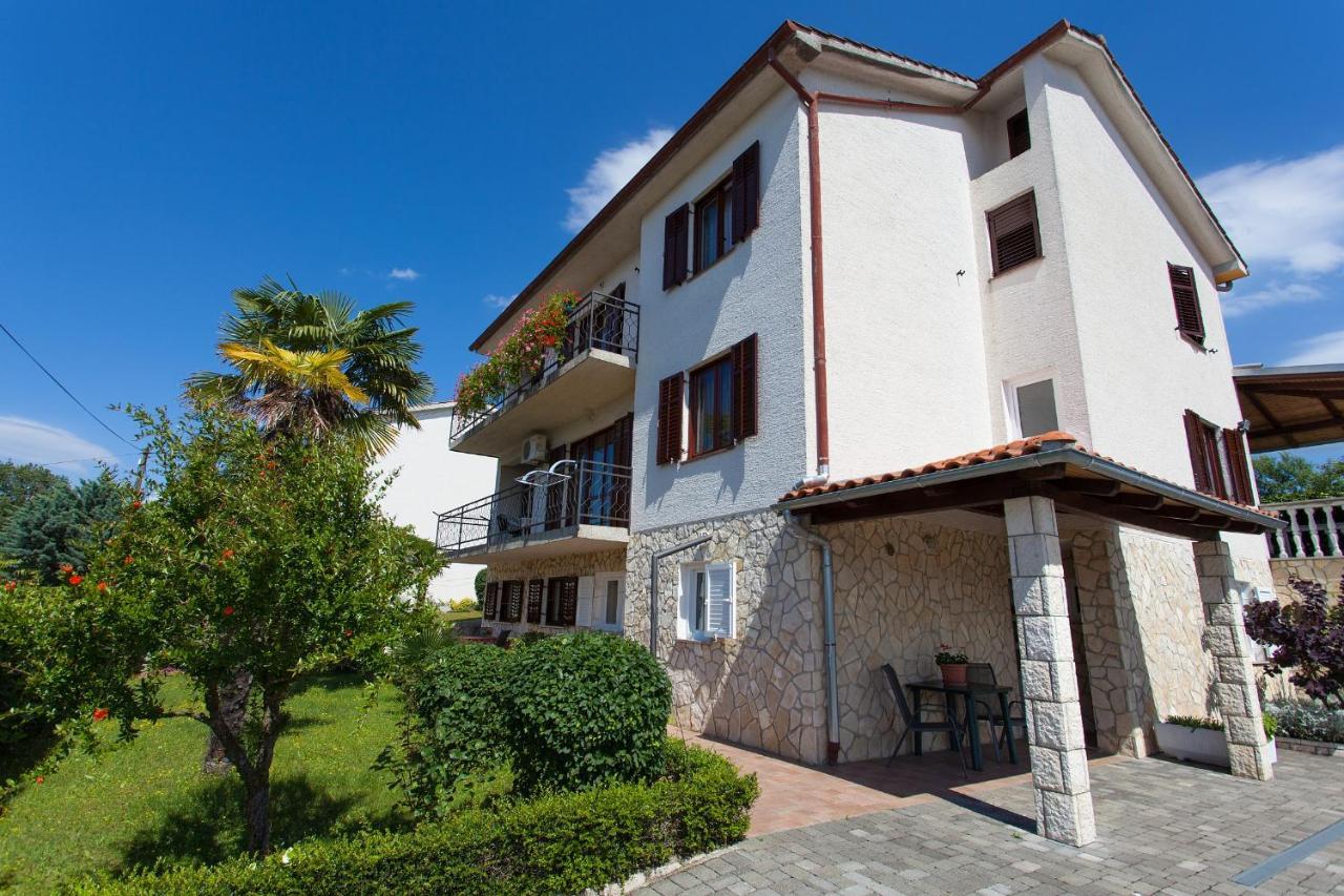 Apartments Nedeljka Malinska Exterior foto